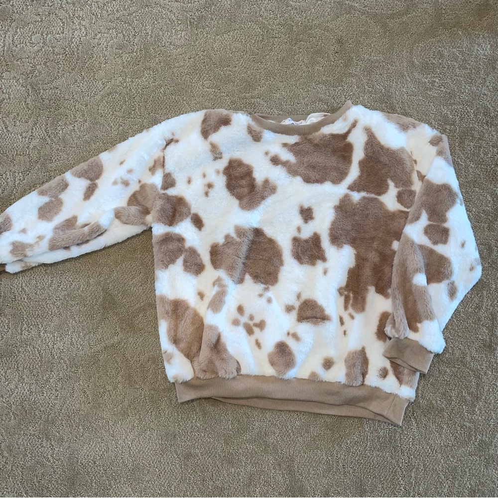 NWOT cow print fuzzy crewneck